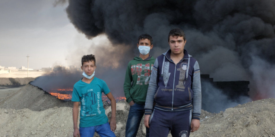 sm_Iraq_qayyarah_boys_oxfam_