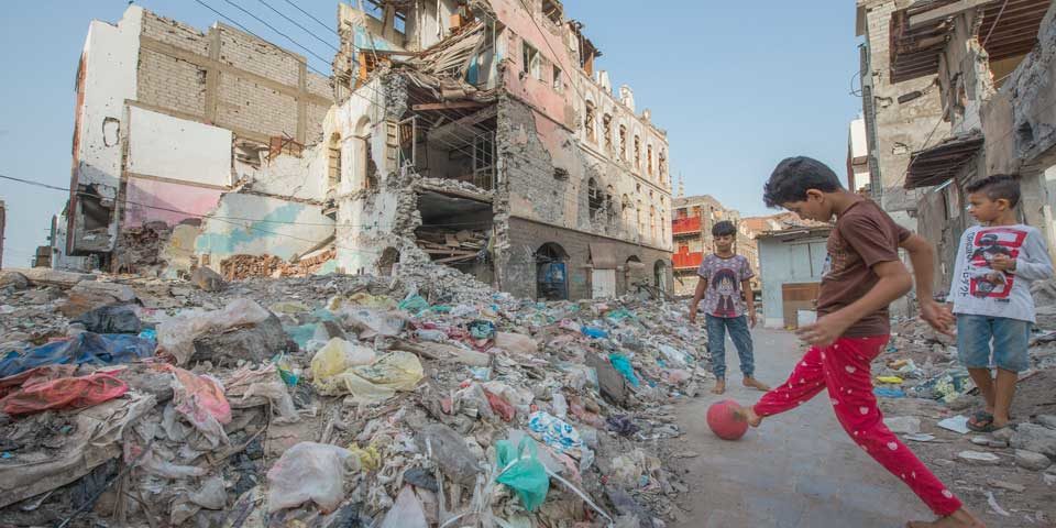 yemen_football_waste_960